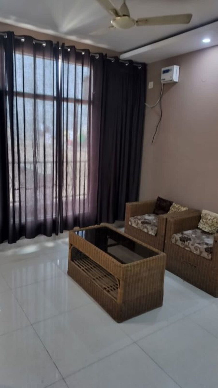 Living Room, mona-townships-greens-2 3 Bedroom 1650 Sq.Ft. Apartment In Ghazipur Zirakpur 10372911
