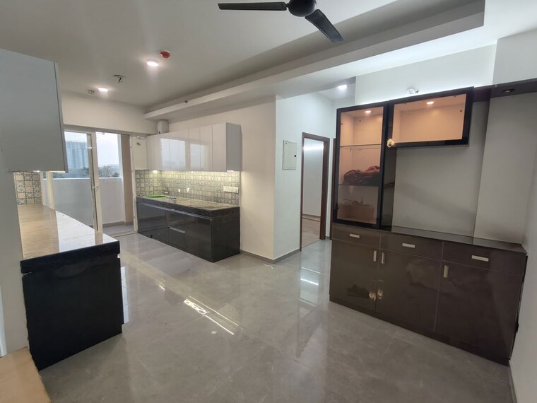 Living Room, tulip-yellow 3 Bedroom 1850 Sq.Ft. Apartment In Sector 69 Gurgaon 10372924