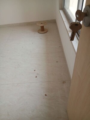 Room in 2 BHK Apartment at Parekh Celeste, Goregaon West – for Rent