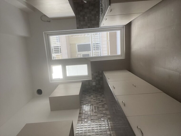 Kitchen, silverglades-the-melia 3 Bedroom 1845 Sq.Ft. Apartment In Sohna Sector 35 Gurgaon 10372939