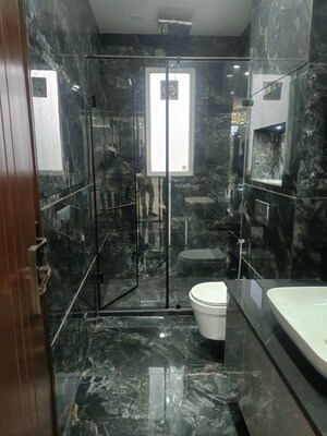Gym in 3 BHK Builder Floor at Unitech South City II, Sector 50 – for Sale