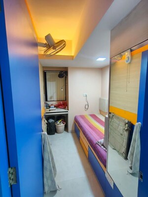 Bedroom in 1.5 BHK Apartment at Emerald Apartment Santacruz, Santacruz East – for Rent