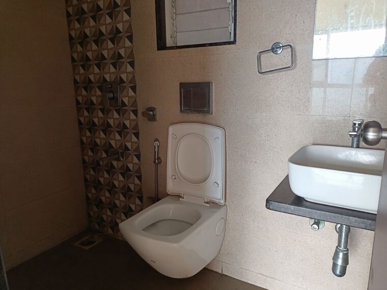 Bathroom, veena-senterio 1 Bedroom 440 Sq.Ft. Apartment In Chembur Mumbai 10373014