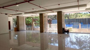 Room in  Shop at Juhu – for Rent