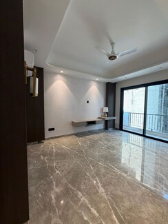 4 BHK + Servant Room Builder Floor For Sale in Nirvana Country
