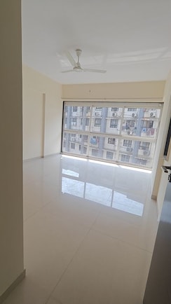 2.5 BHK + Extra Room Apartment For Sale in Godrej Central Phase III