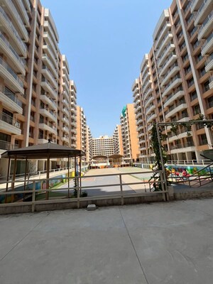 2.5 BHK Apartment – Exterior View View at Goregaon West - for Rent