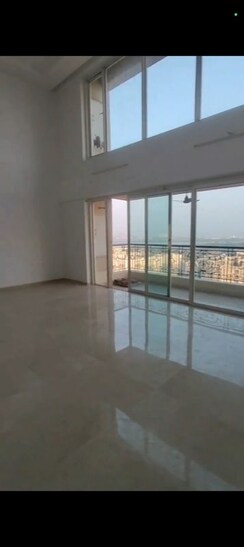 5 BHK + Extra Room Penthouse For Sale in Hiranandani Tribeca