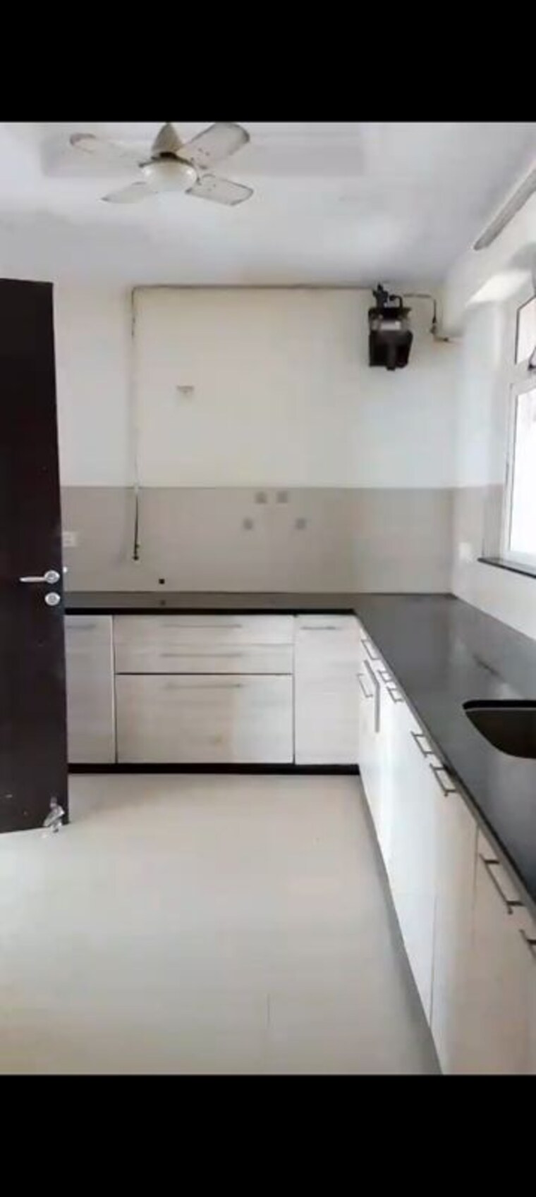 Kitchen, hiranandani-meadows 4 Bedroom 2200 Sq.Ft. Apartment In Manpada Thane 10373091