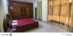 1 BHK Independent House For Rent in Sector 41