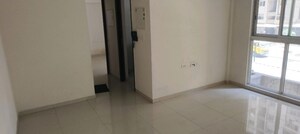 Room in 3 BHK Apartment at Lodha Amara, Kolshet Road – for Rent