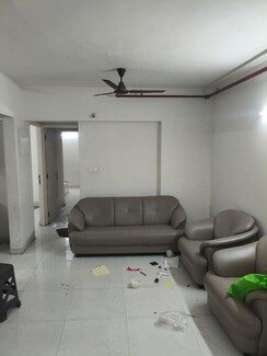 2 BHK + Extra Room Apartment For Rent in Runwal Gardens