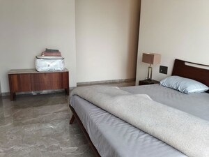 Bedroom in 4 BHK Apartment at Indiabulls Blu, Worli – for Rent