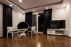 Gym in  Showroom at Frazer Town – for Sale