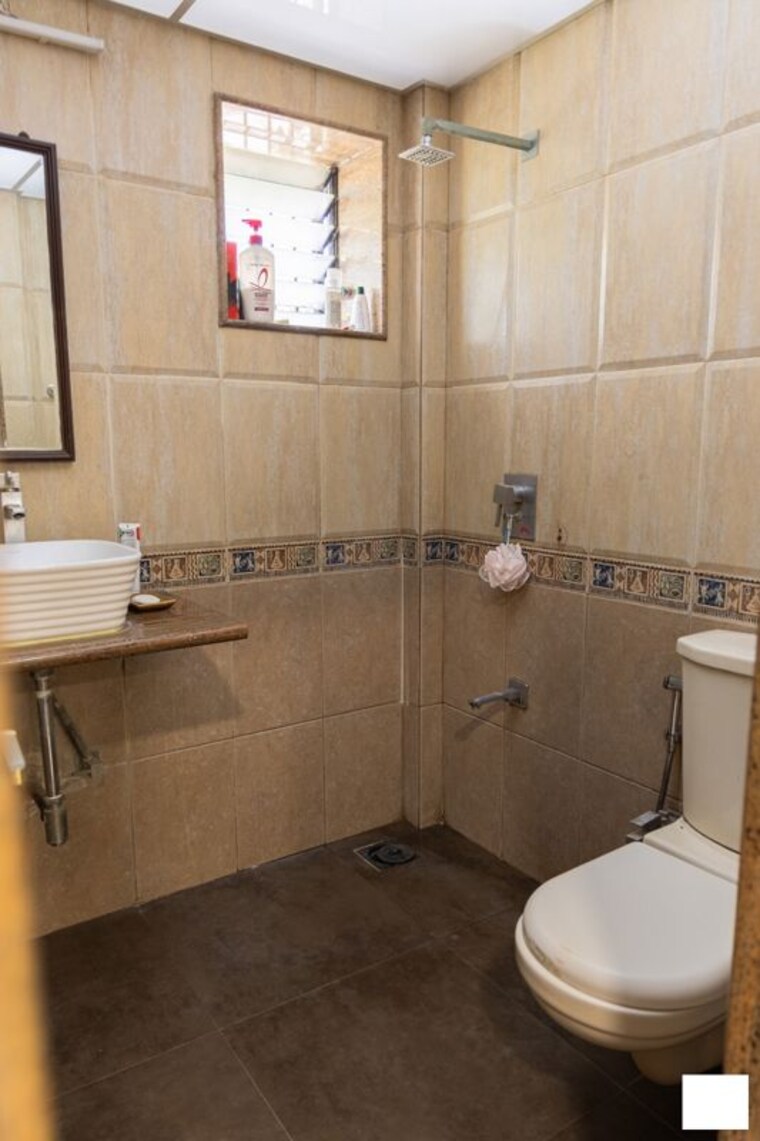 Bathroom, bandra west 2 Bedroom 700 Sq.Ft. Apartment In Bandra West Mumbai 10373179