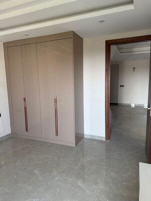 Room in 3 BHK Builder Floor at Anant Raj Ashok Estate, Sector 63a – for Sale