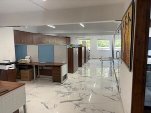  Office Space For Rent in Mittal Court, Nariman Point