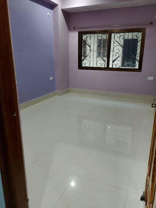 2 BHK + Store Room Apartment For Rent in Sealdah