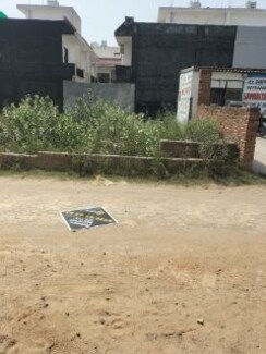 Plot For Sale in Noida Central