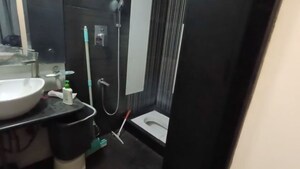 Bathroom in 5 BHK Apartment at Bholenath Mukti Apartments, Chembur – for Rent