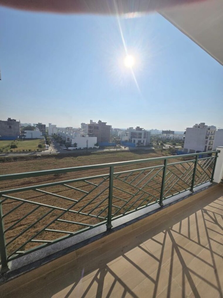 Balcony, central-park-cerise-suites 2.5 Bedroom 180 Sq.Ft. Builder Floor In Sohna Sector 33 Gurgaon 10373428