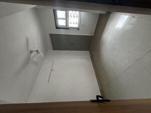 Room in 1 BHK Apartment at Sector 19b Dwarka – for Rent