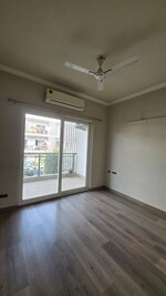 3 BHK + Study Room 180 Sq.Ft. Builder Floor in Central Park Cerise Suites