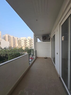 Building Lobby in 3 BHK Builder Floor at Central Park Cerise Suites, Sohna Sector 33 – for Rent