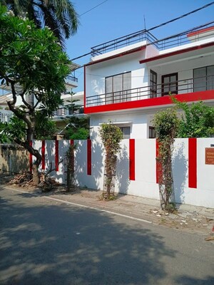 6 BHK Independent House For Rent in Aarohi Sahara Plaza Extension, Vikash Khand