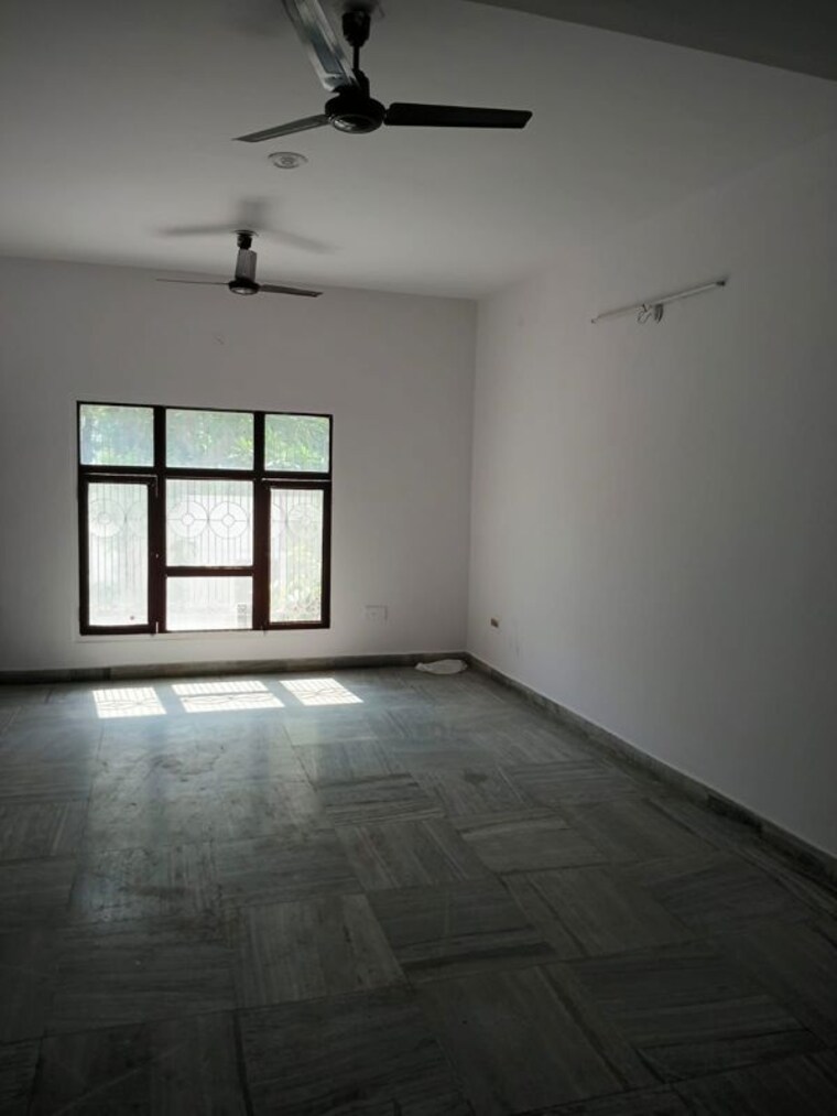 Room, aarohi-sahara-plaza-extension 6 Bedroom 3200 Sq.Ft. Independent House In Vikash Khand Lucknow 10373411
