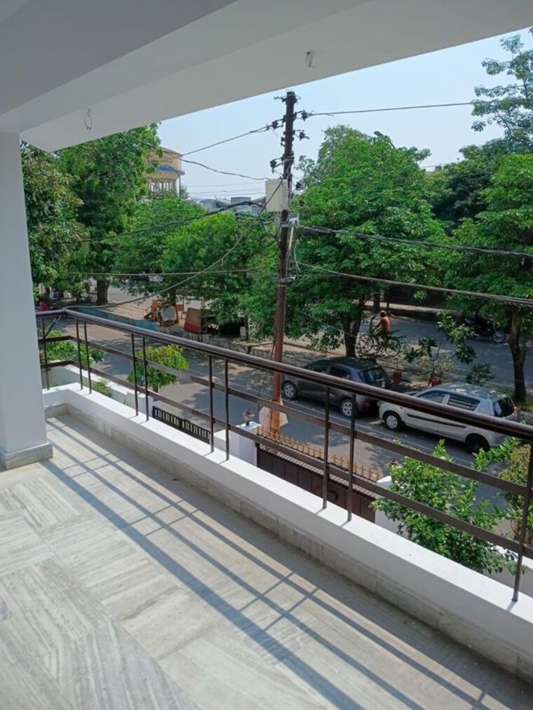 Balcony, aarohi-sahara-plaza-extension 6 Bedroom 3200 Sq.Ft. Independent House In Vikash Khand Lucknow 10373411