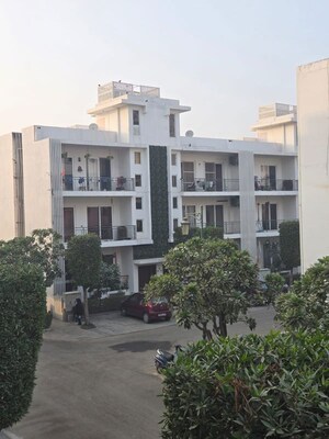 3 BHK Builder Floor For Rent in Central Park Flower Valley, Sohna Sector 33