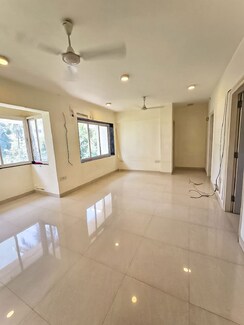 2 BHK + Pooja Room Apartment For Rent in Bandra West