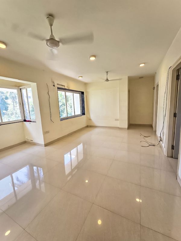 2 BHK + Pooja Room Apartment For Rent in Bandra West