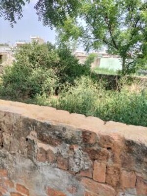  Plot For Sale in Noida Central