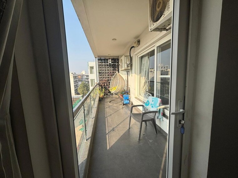 Balcony, sushant lok iii 3 Bedroom 2300 Sq.Ft. Builder Floor In Sushant Lok Iii Gurgaon 10372672