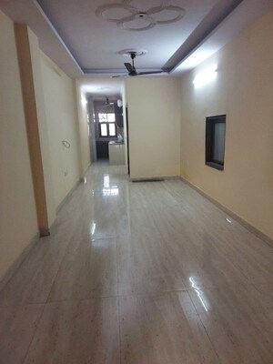 2 BHK Builder Floor For Rent in Karol Bagh