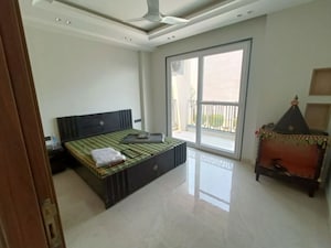 Bedroom in 3 BHK Apartment at BPTP Astaire Garden-Monet Floors, Sector 70a – for Rent