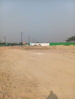 155 Sq.Yd. Plot in Sector 45