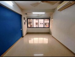 1 BHK + Pooja Room Apartment For Rent in Bandra West