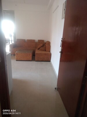 Room in 2 BHK Apartment at Gaur City-2, Gaur City 2 – for Rent