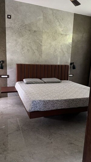 Bedroom in 2 BHK Apartment at Menamkulam – for Rent