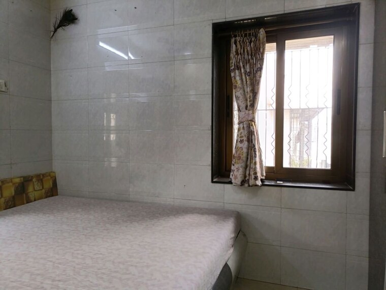 Room, malad east 1 Bedroom 418 Sq.Ft. Apartment In Malad East Mumbai 10373572