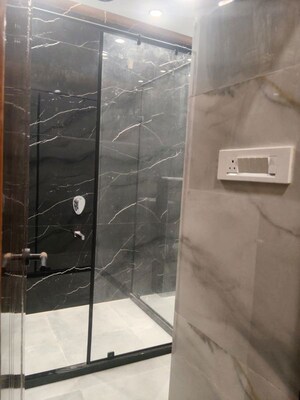 Bathroom in 6+ BHK Independent House at Gomti Nagar – for Rent