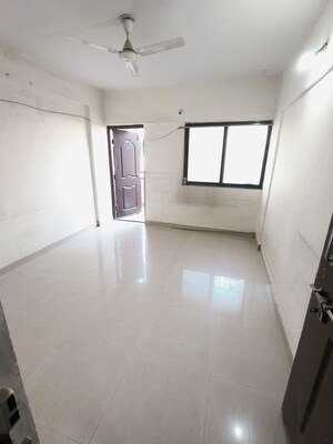 Hall in 1 BHK Apartment at Kharadi – for Rent