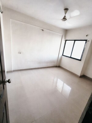 Room in 1 BHK Apartment at Kharadi – for Rent