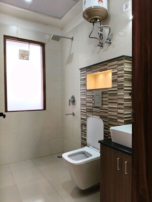Bathroom in 3 BHK Apartment at Vipul World Floors, Sector 48 – for Rent