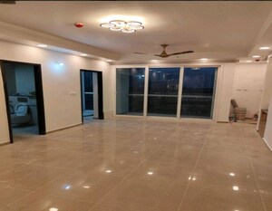 Room in 2 BHK Apartment at Aliens Space Station, Tellapur – for Rent