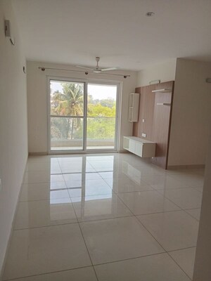 Room in 2.5 BHK Apartment at Brigade Laguna, Hebbal – for Rent