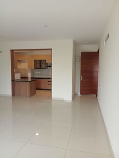 2.5 BHK + Basement Apartment For Rent in Brigade Laguna